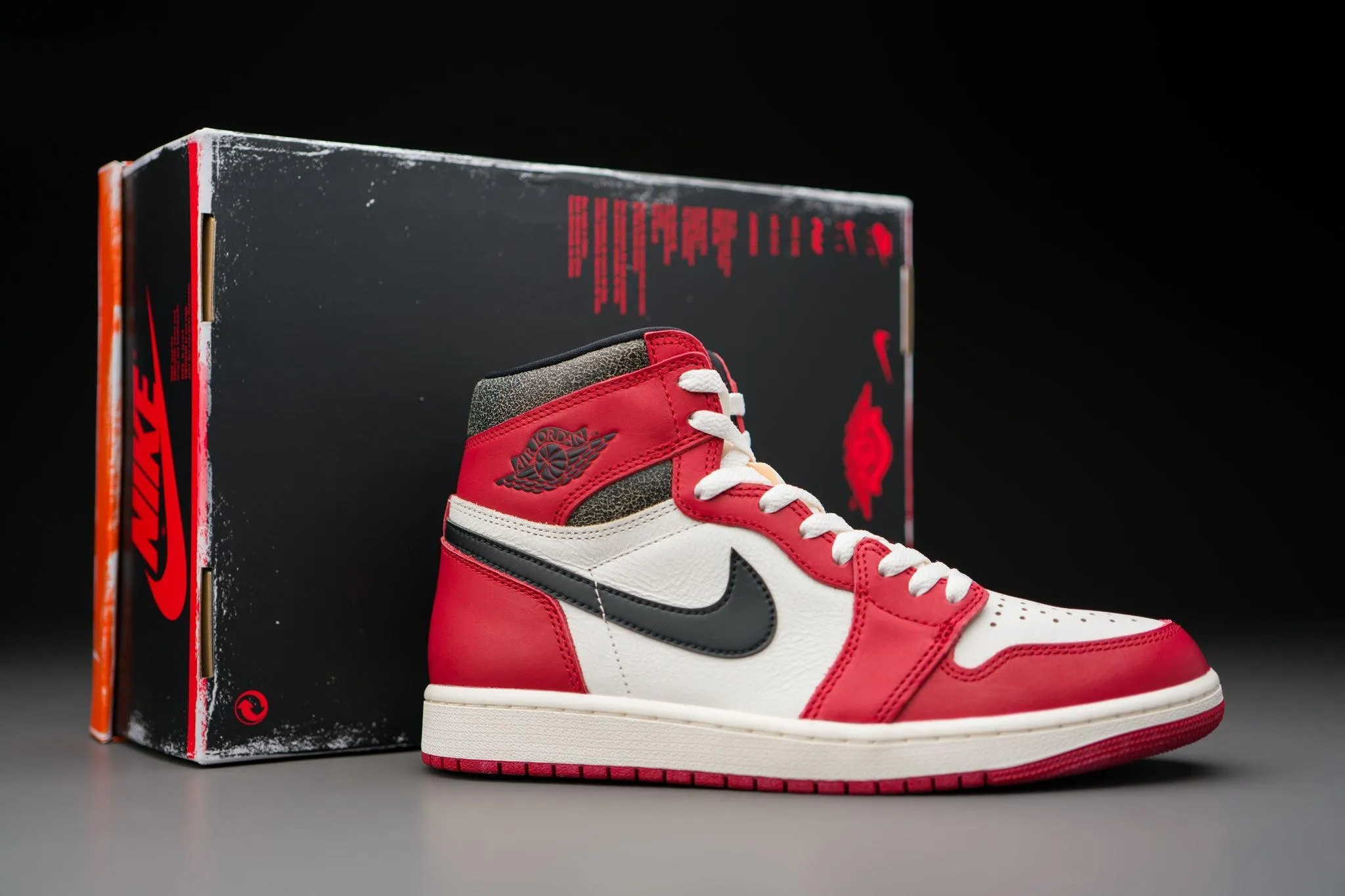 Air Jordan 1 Retro High OG Chicago Lost and Found