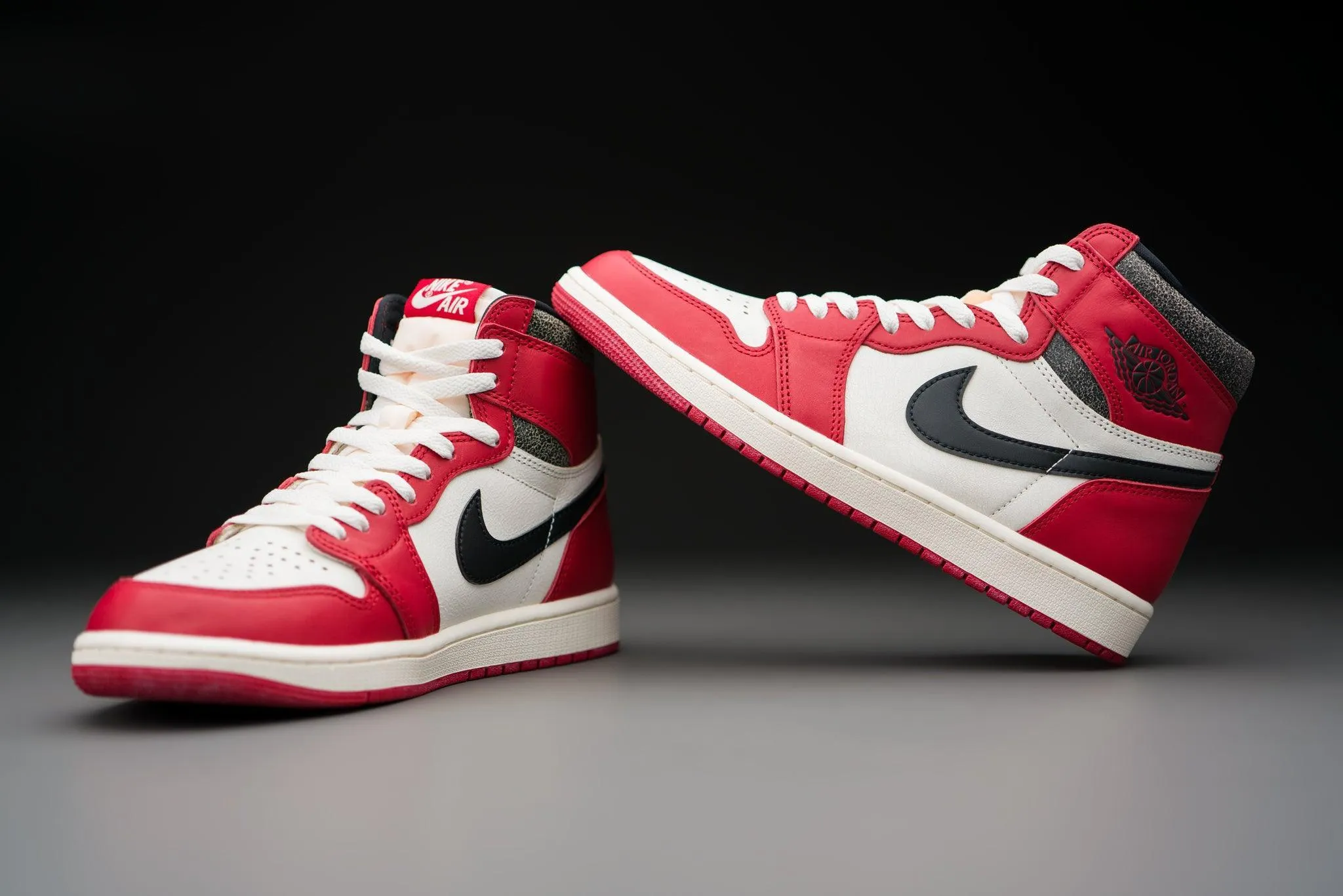 Air Jordan 1 Retro High OG Chicago Lost and Found