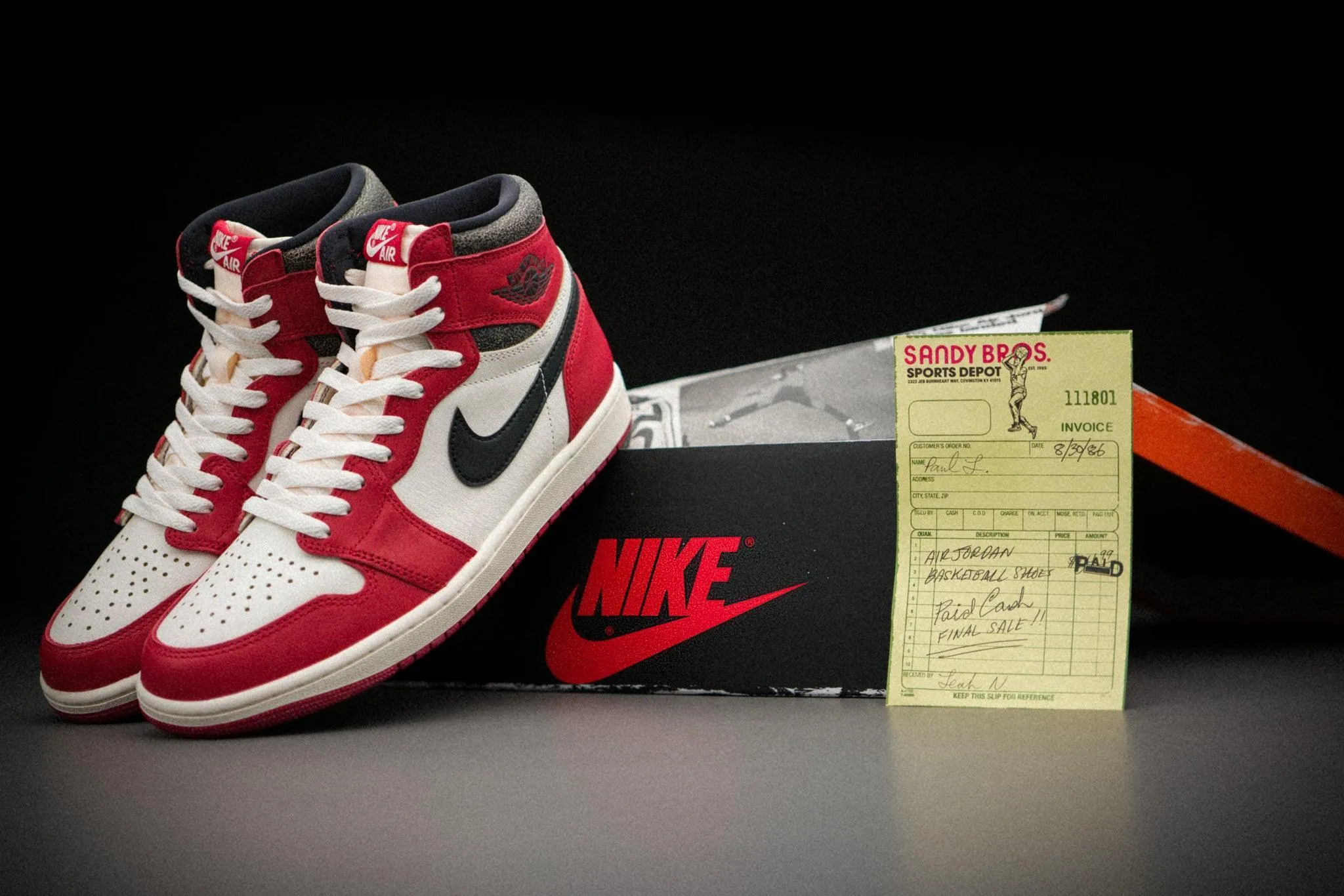 Air Jordan 1 Retro High OG Chicago Lost and Found