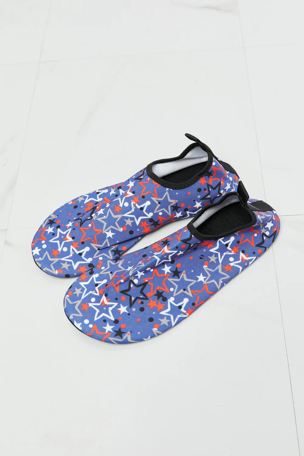 *APP EXCLUSIVE* On The Shore Water Shoes in Navy