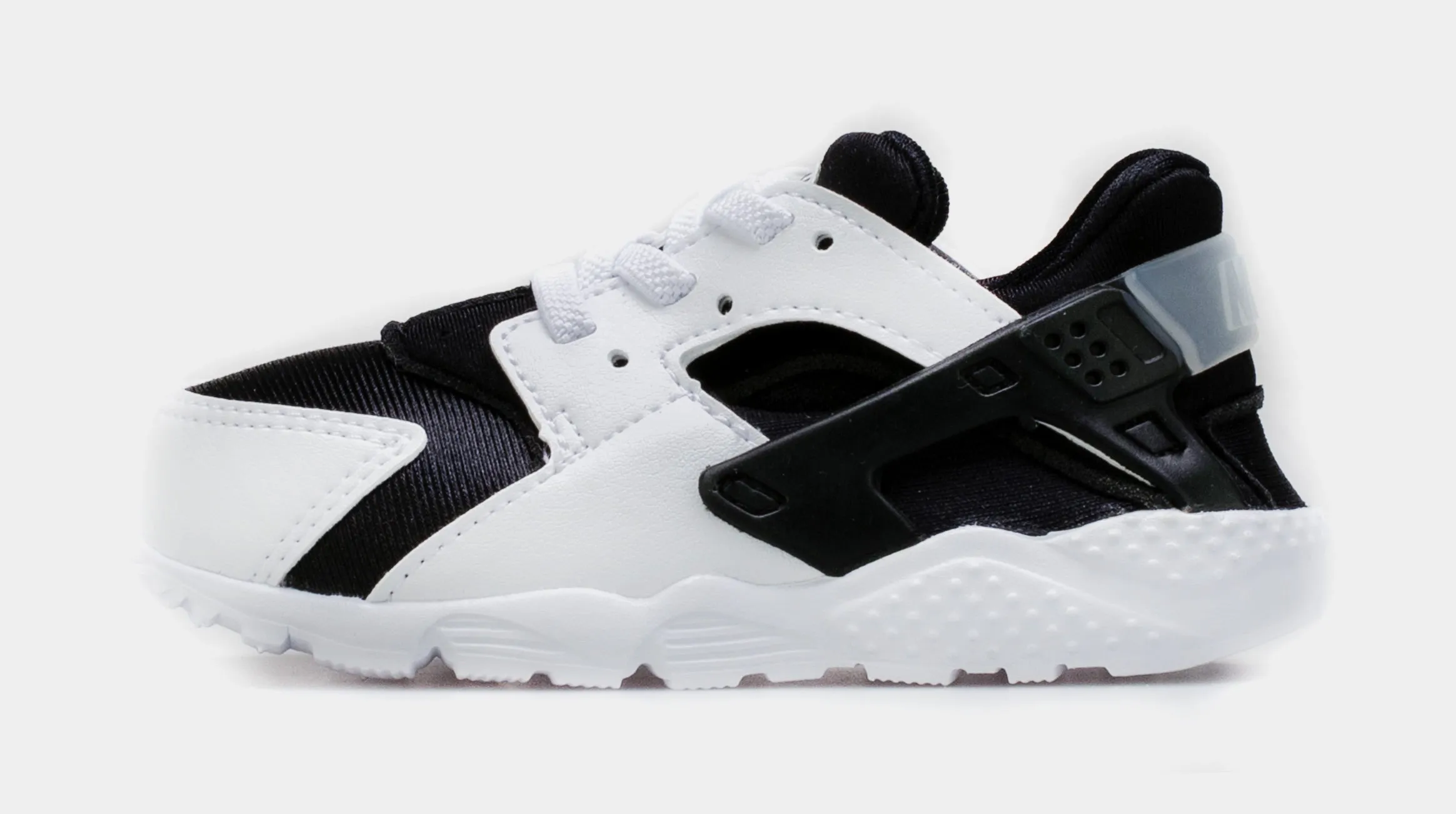 Huarache Run Infant Toddler Lifestyle Shoe (Black/White)