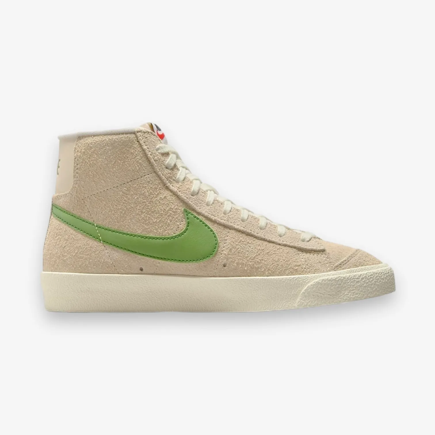 Women's Nike Blazer Mid '77 VNTG Muslin Chlorophyll DV7006-100